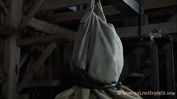 Tough cutie in shackles gets her cunt pumped
